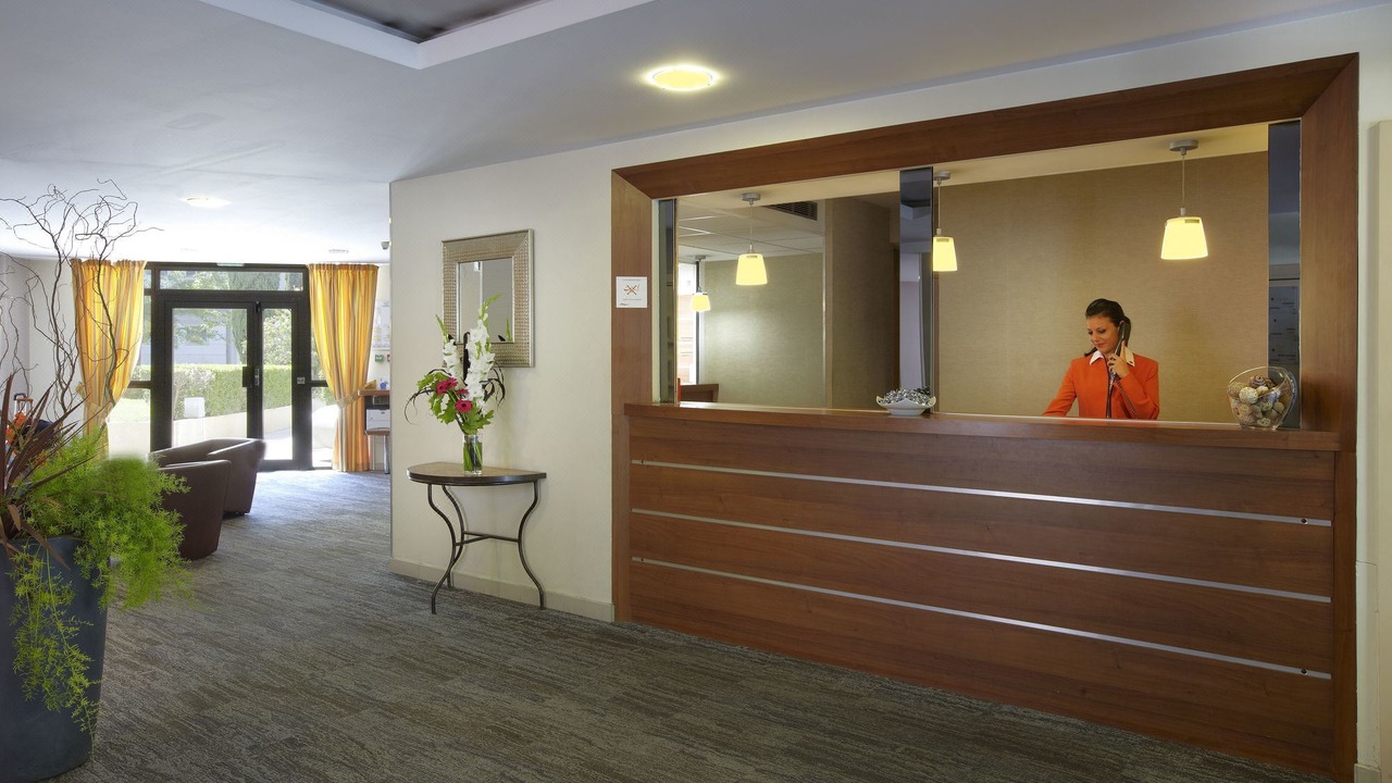 Photo of Others in Antigone