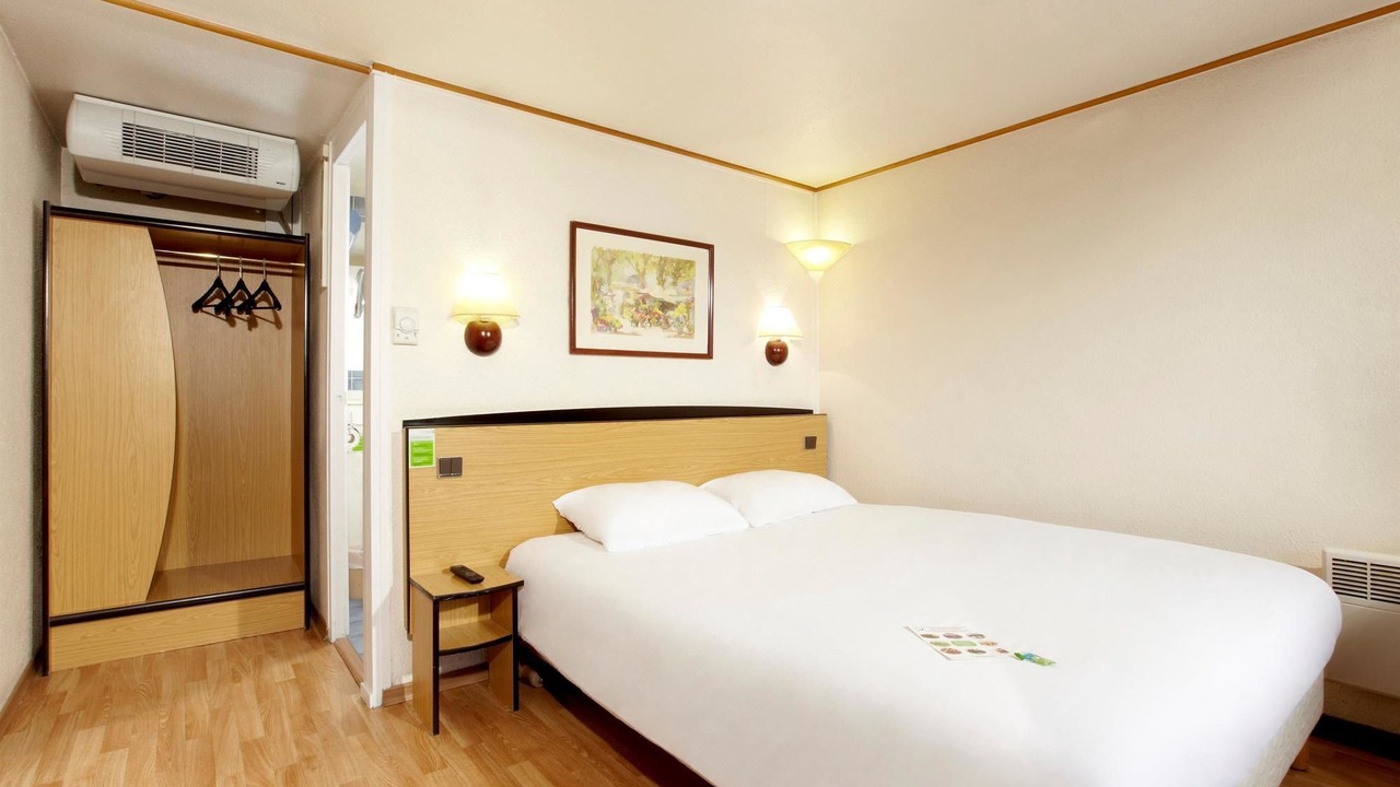 Photo of Bedroom in Plaisir