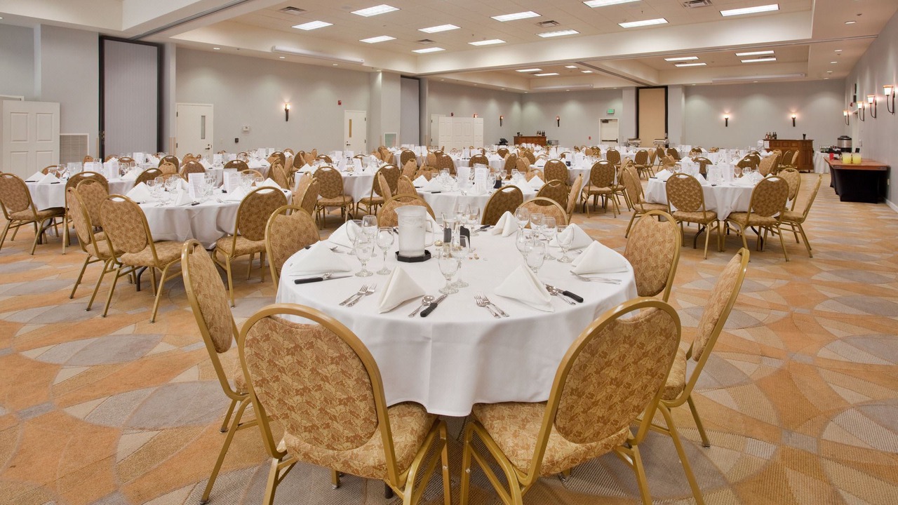 Photo of Livingroom in Klamath Falls