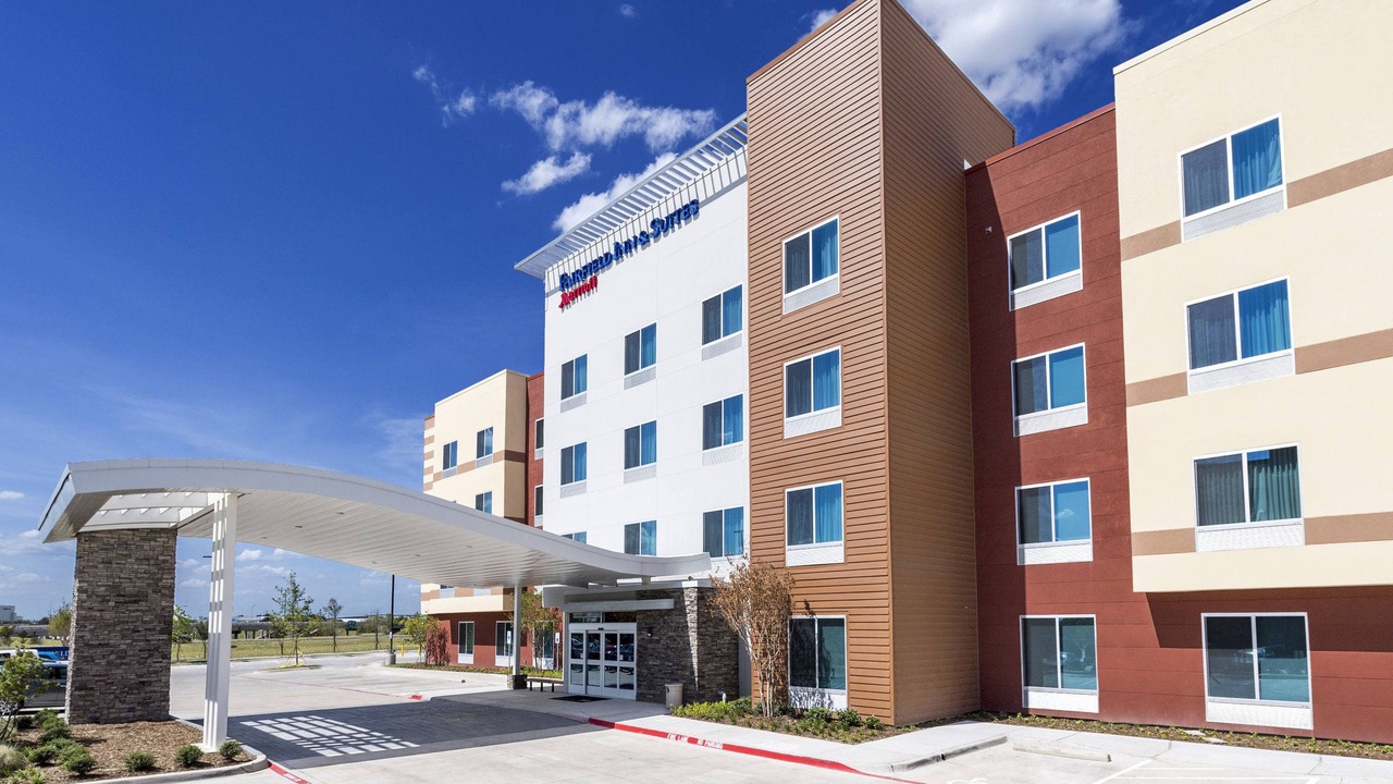Photo of Buildings in Waxahachie