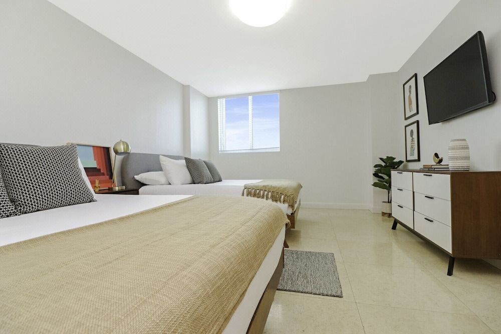 Photo of Bedroom in North Bay Village