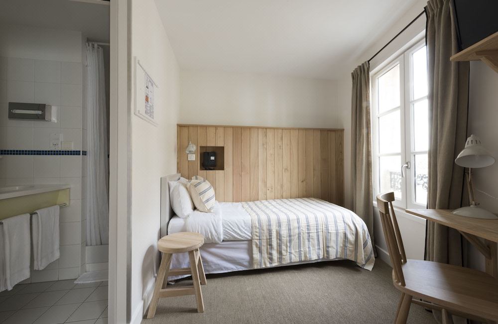 Photo of Bedroom in Saint-Emilion