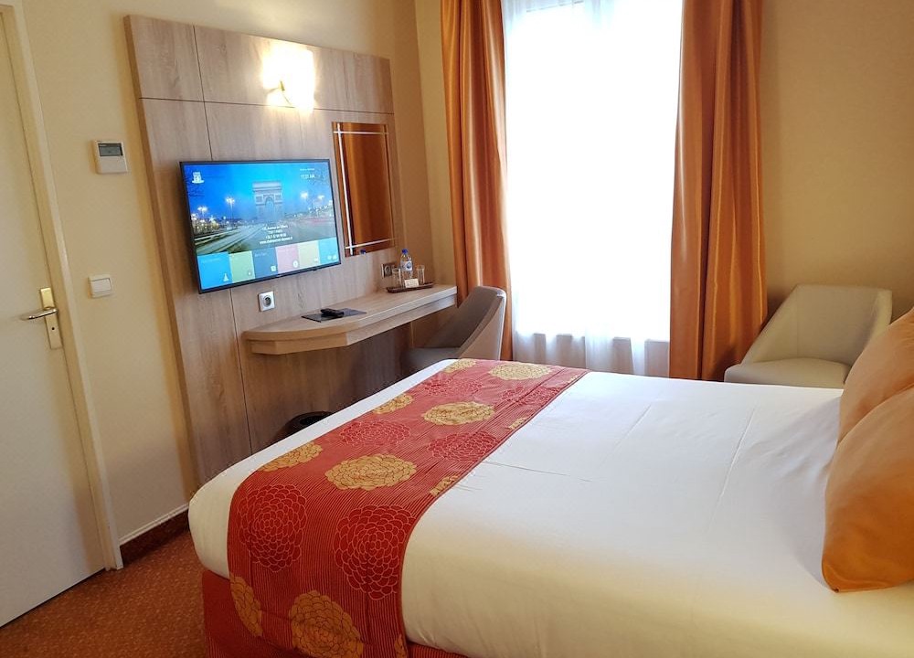 Photo of Bedroom in Quartier de la Plaine-de-Monceaux