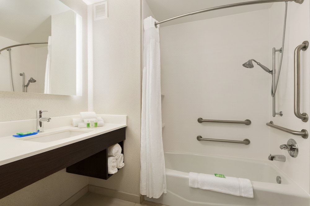 Photo of Bathroom in Shawnee