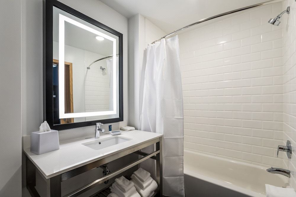 Photo of Bathroom in Simonton Lake