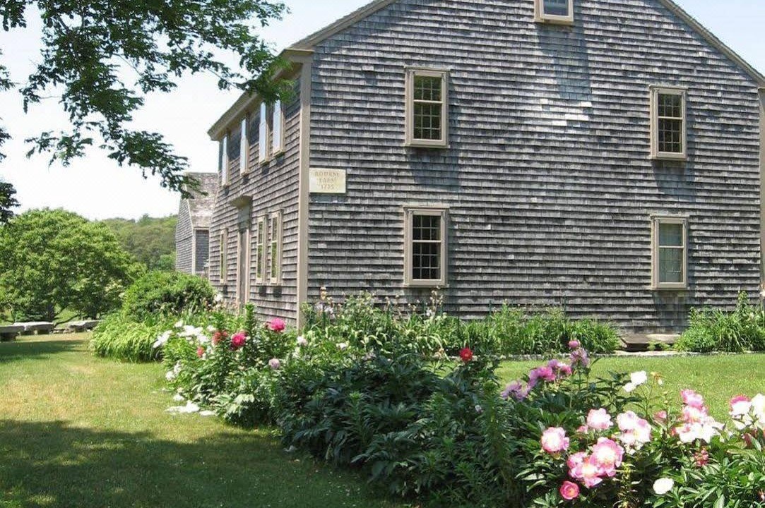 Photo of Buildings in Teaticket