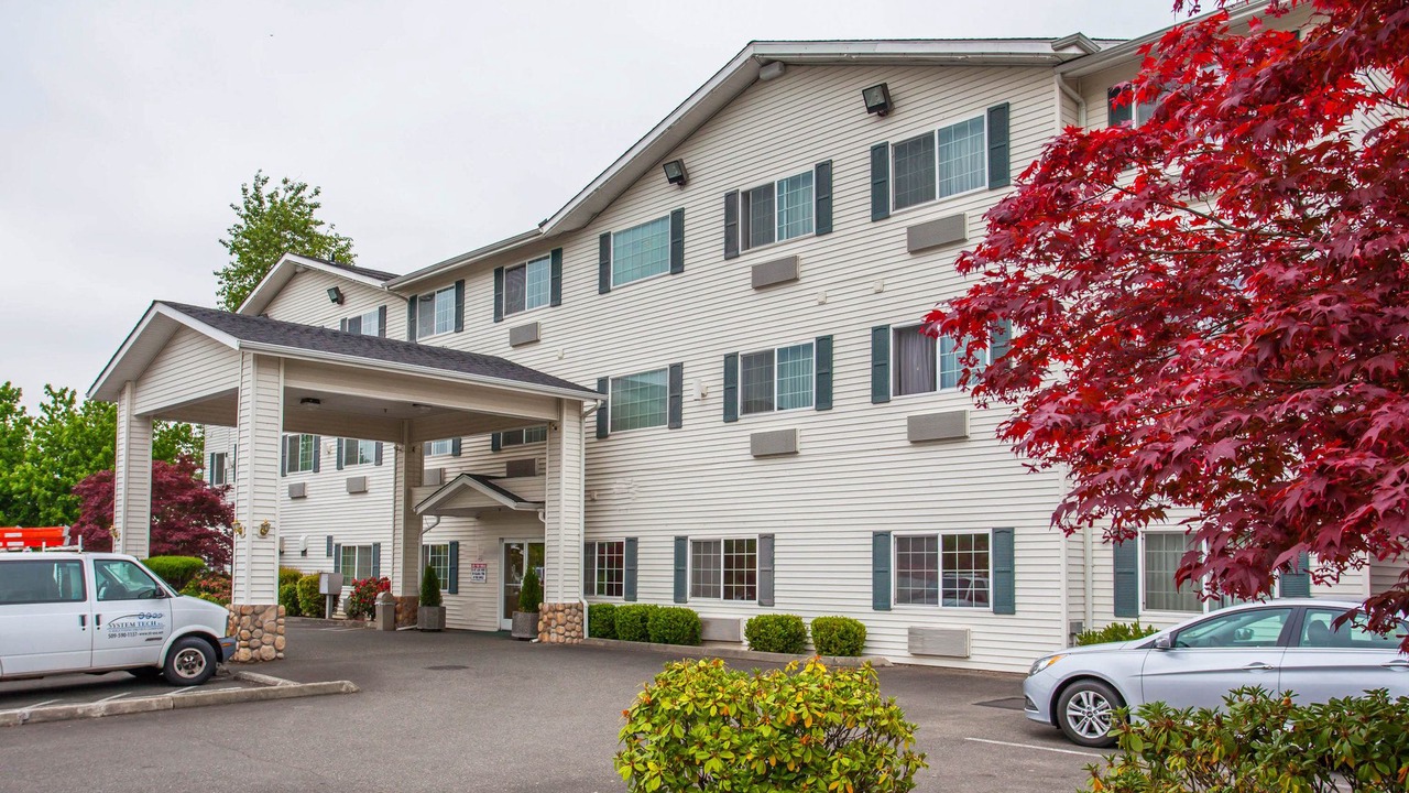 Photo of Buildings in Auburn