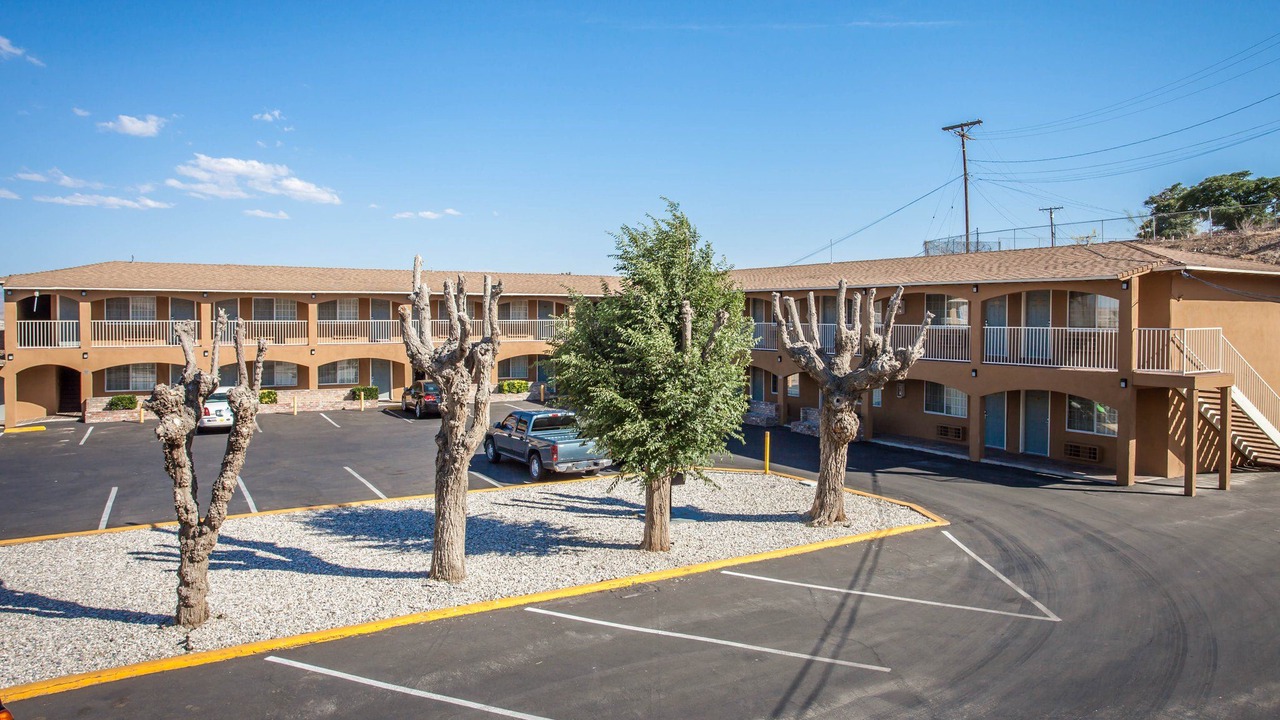 Photo of Buildings in Barstow