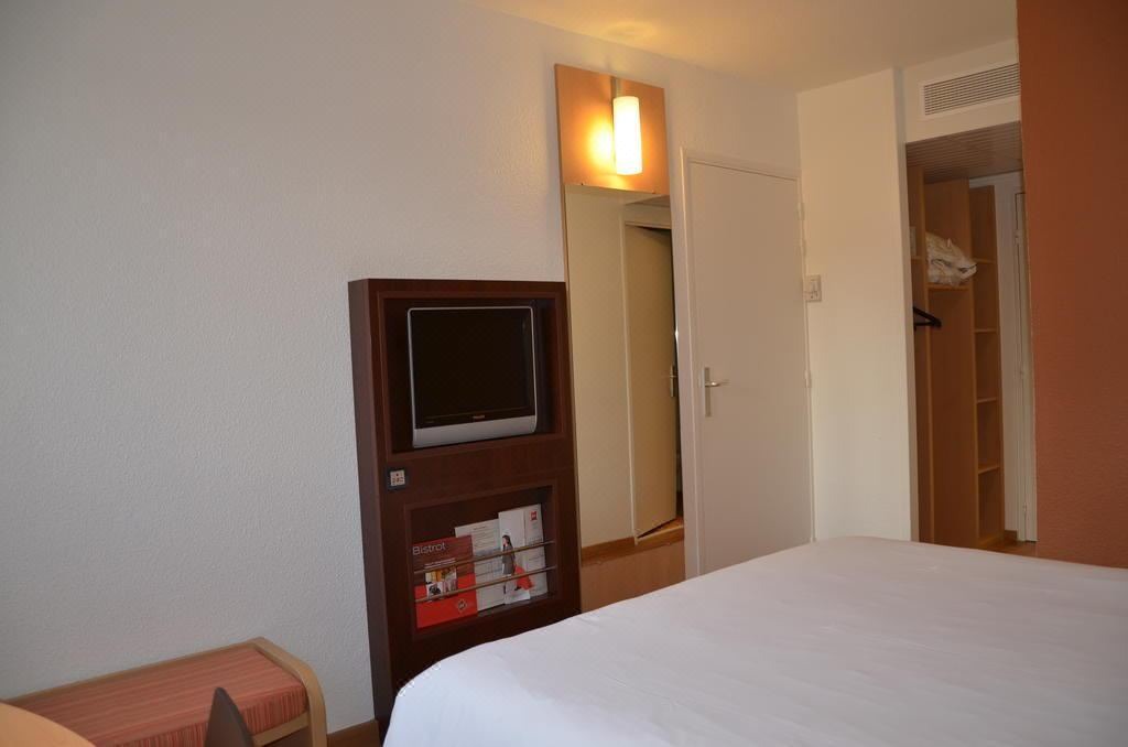 Photo of Bedroom in Le Port sous la Lune