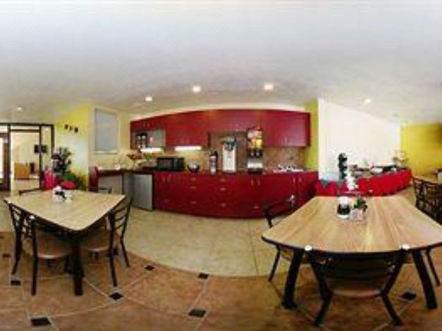 Photo of Livingroom in Rio Rancho