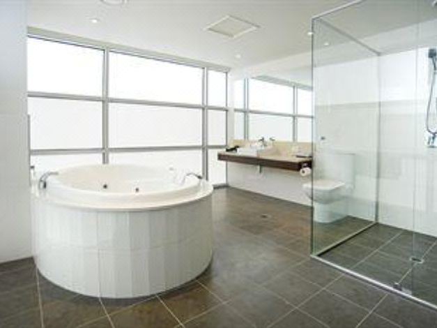 Photo of Bathroom in Caroline Springs