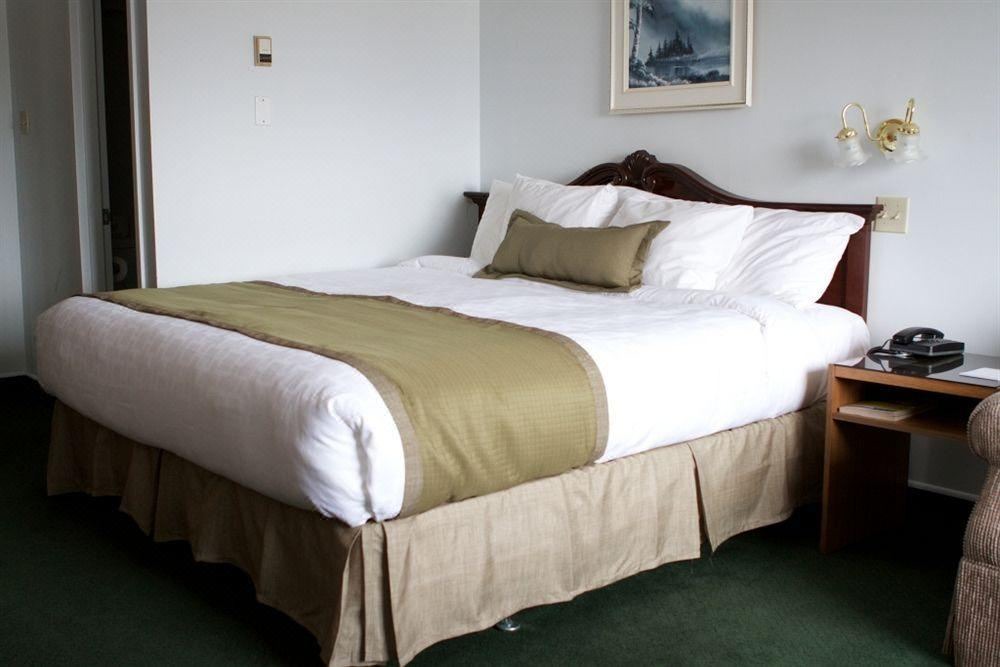 Photo of Bedroom in Baie Comeau