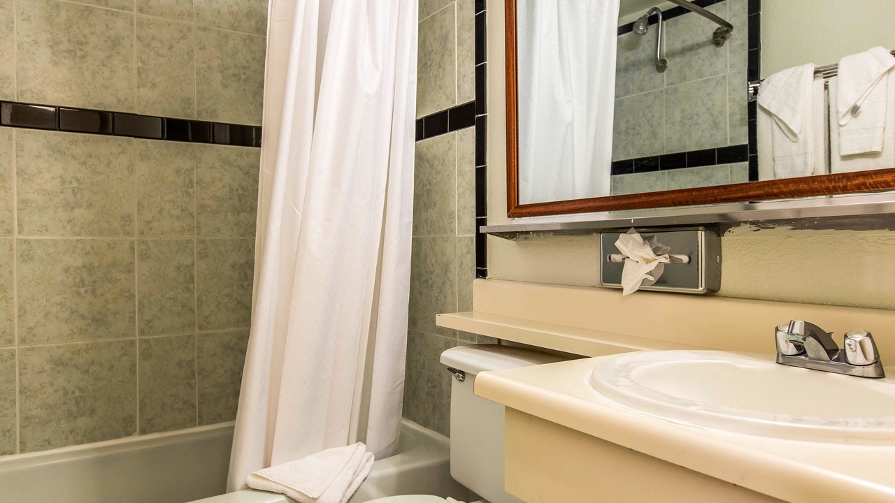 Photo of Bathroom in El Centro