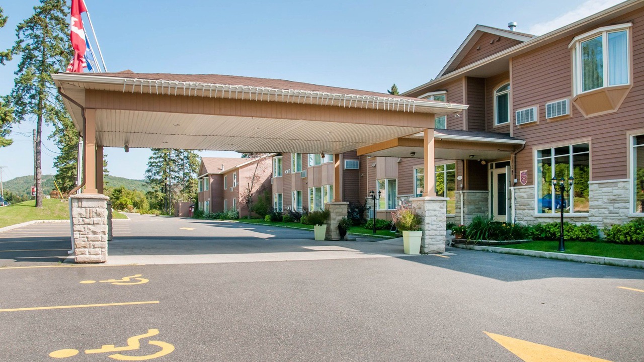 Photo of Buildings in Saint-Sauveur