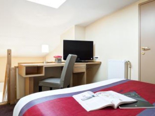 Photo of Bedroom in Jules Ferry - Recamier