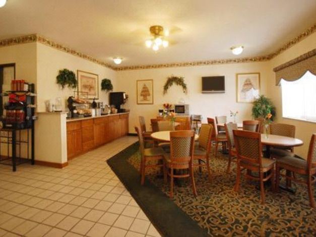 Photo of Livingroom in Dryden