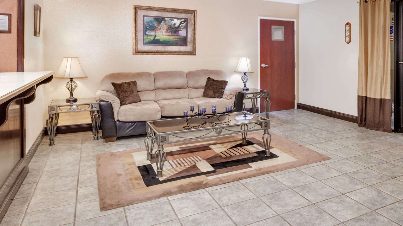 Photo of Livingroom in Scott