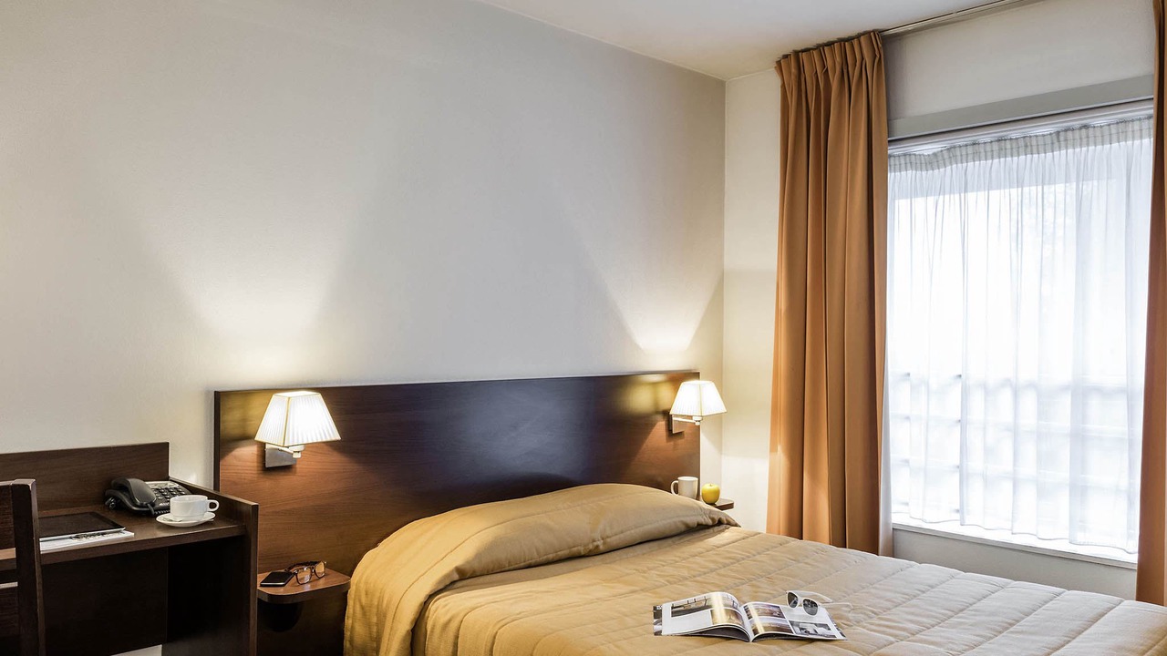 Photo of Bedroom in Clamart