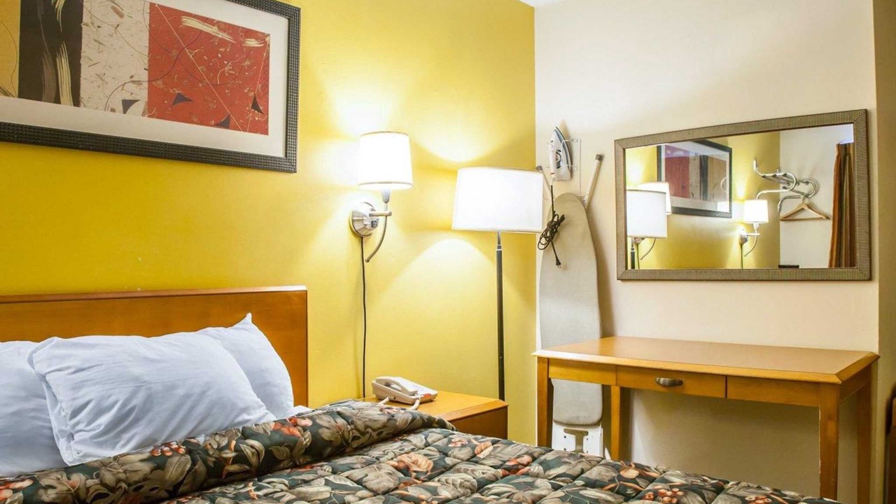 Photo of Bedroom in Middletown