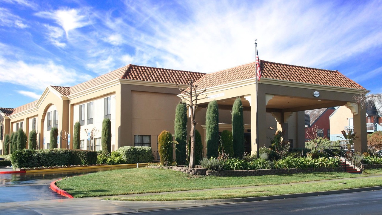 Photo of Buildings in Livermore