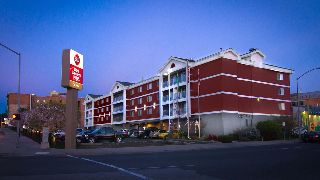 Photo of Buildings in Riverside