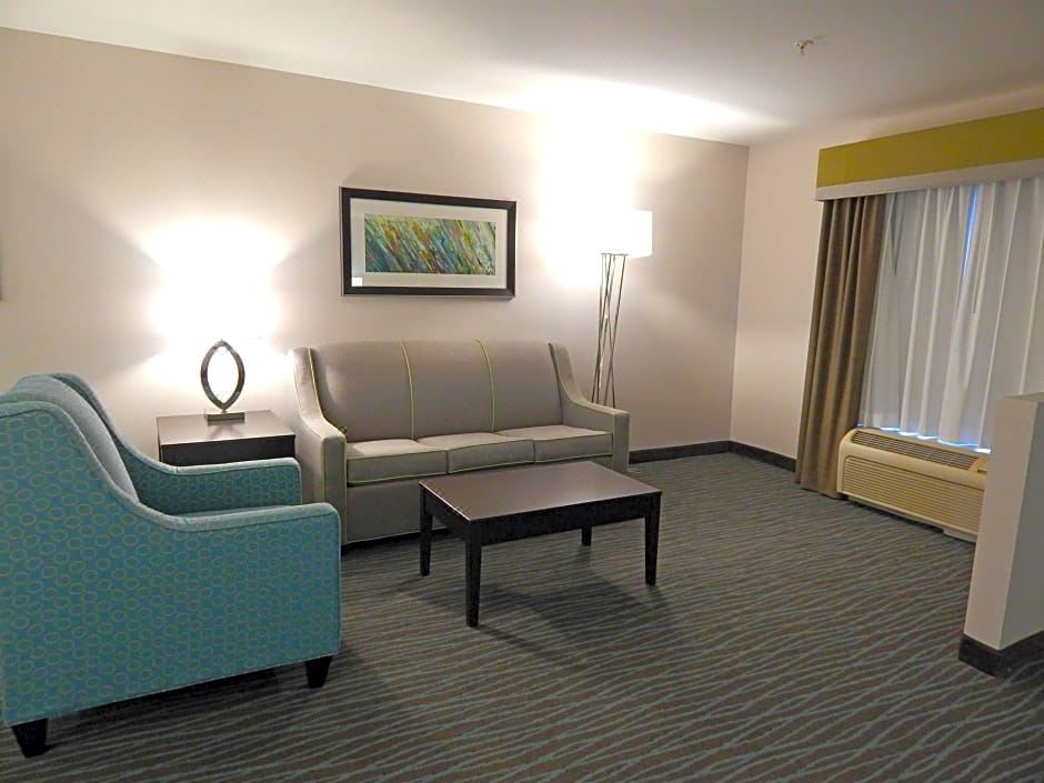 Photo of Livingroom in Burkburnett