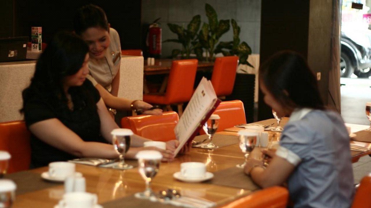 Photo of Human In Picture in Medan