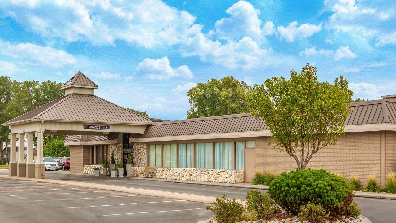 Photo of Buildings in Grand Island