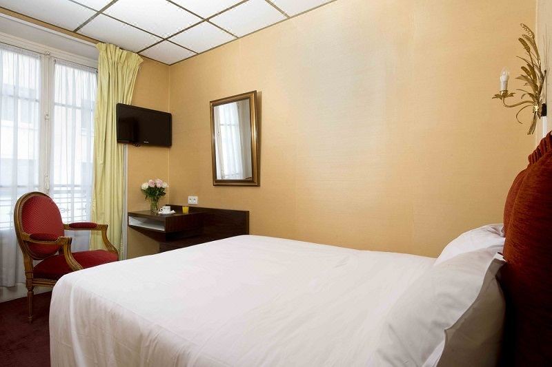 Photo of Bedroom in Quartier de la Plaine-de-Monceaux