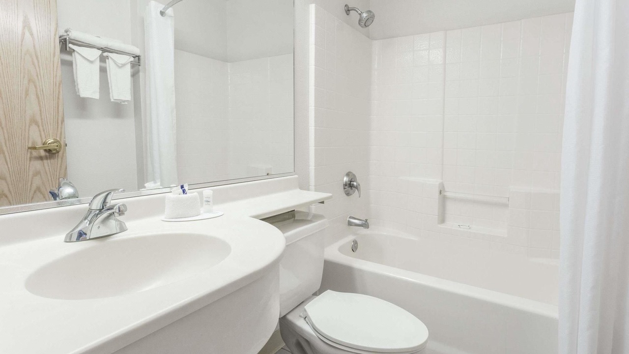 Photo of Bathroom in Ceres