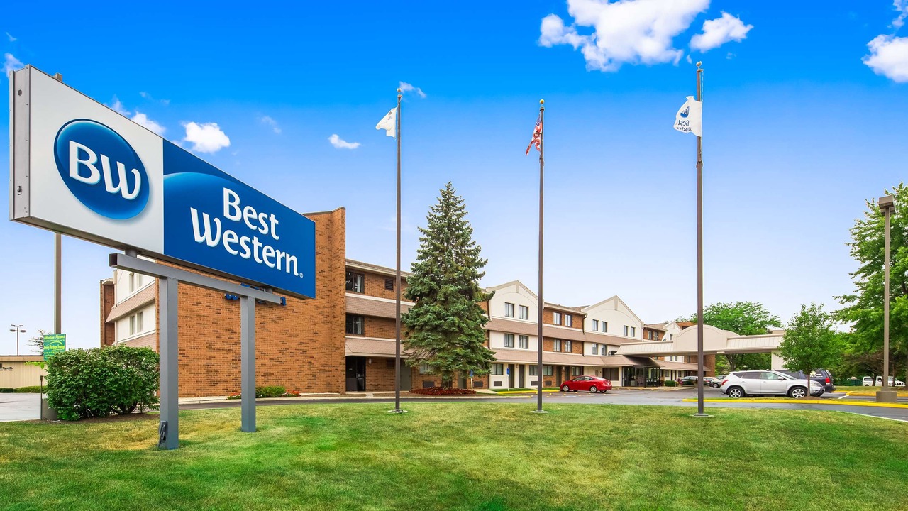 Photo of Buildings in Naperville