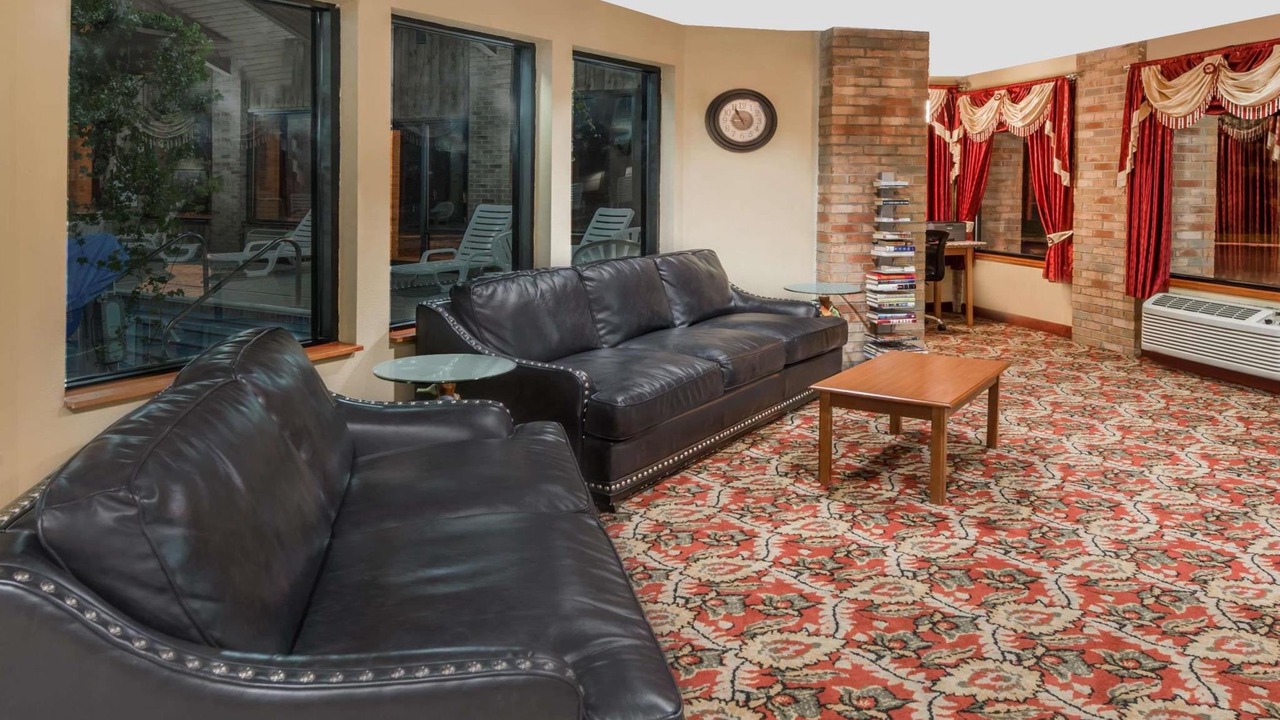 Photo of Livingroom in Warrenton