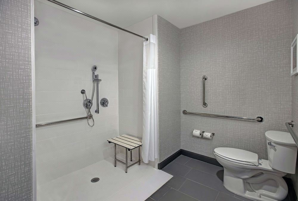 Photo of Bathroom in Weslaco