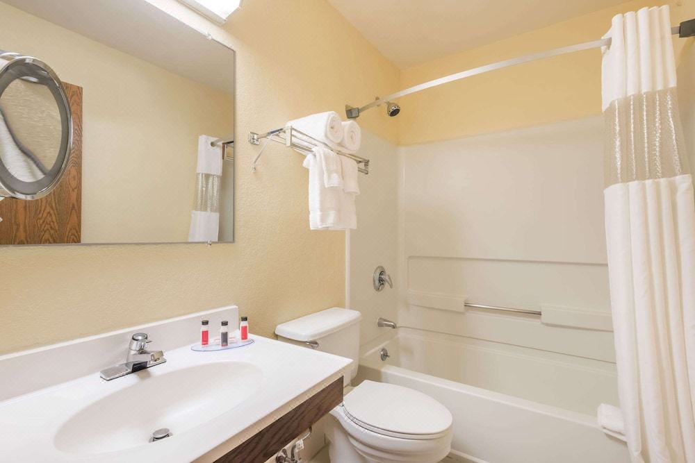 Photo of Bathroom in Greenfield