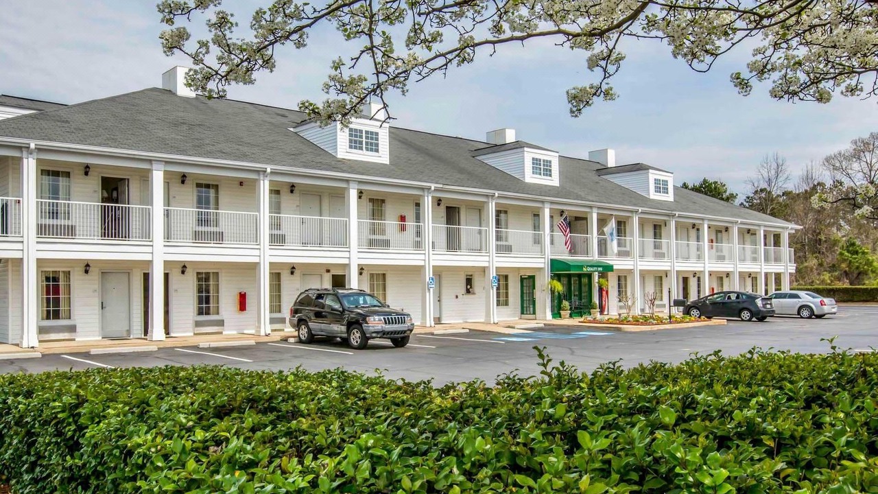 Photo of Buildings in LaGrange