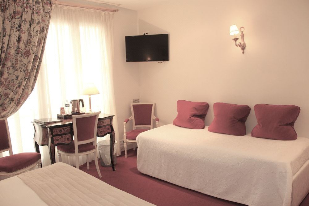 Photo of Bedroom in Saint-Thomas-d'Aquin
