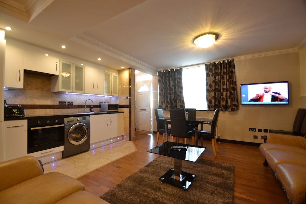 Photo of Livingroom in Lancaster Gate