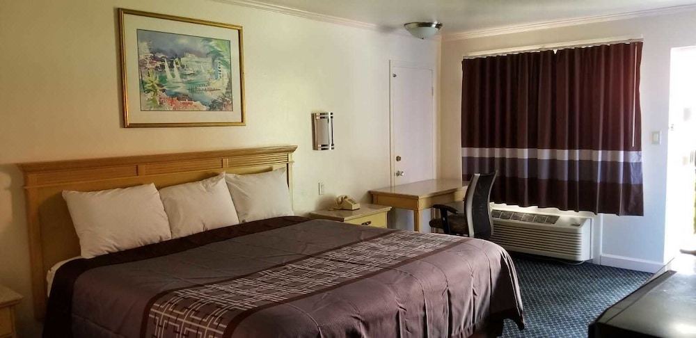 Photo of Bedroom in Newport News
