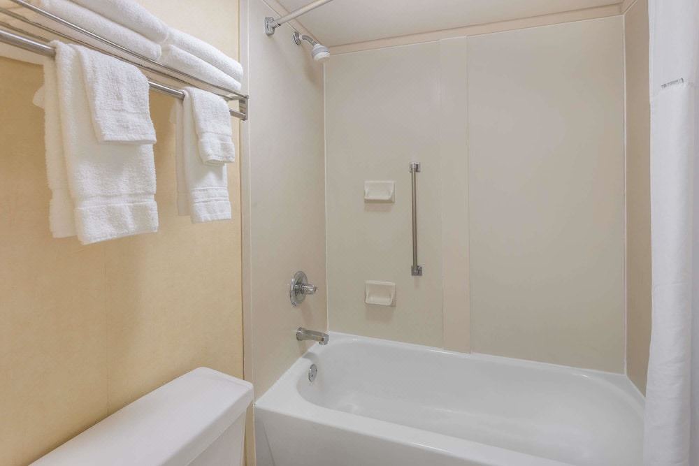 Photo of Bathroom in Griffin