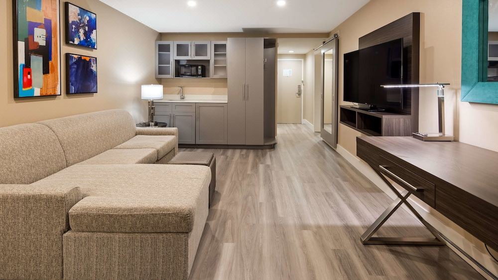 Photo of Livingroom in Greenville - Spartanburg