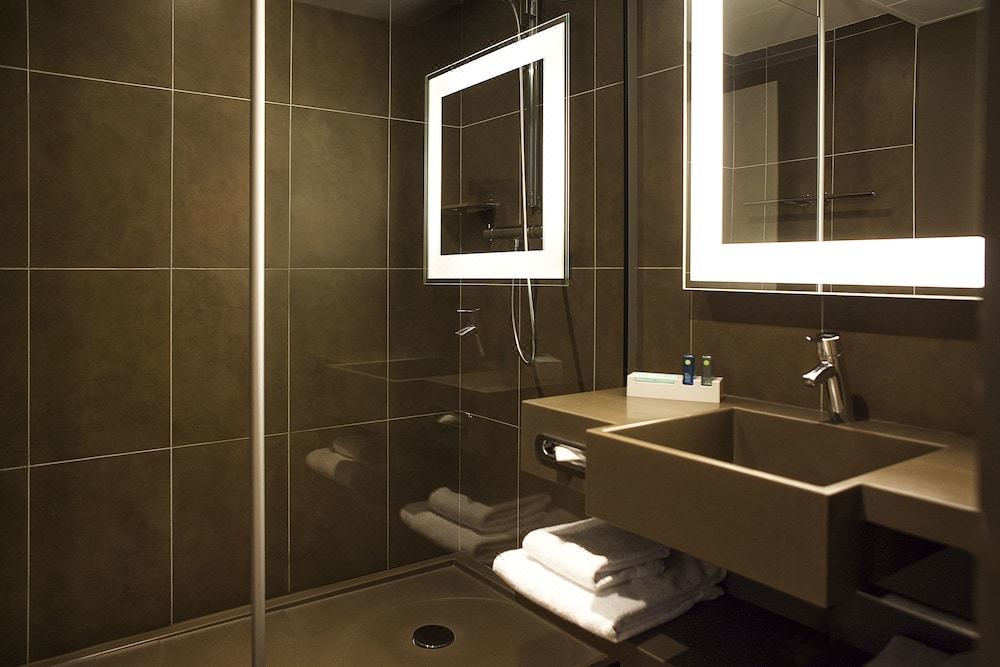 Photo of Bathroom in Porte d'Asnieres