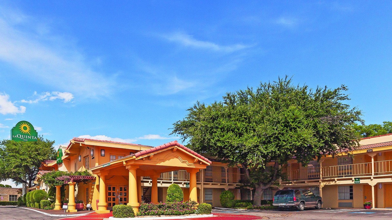 Photo of Buildings in Knox - Henderson