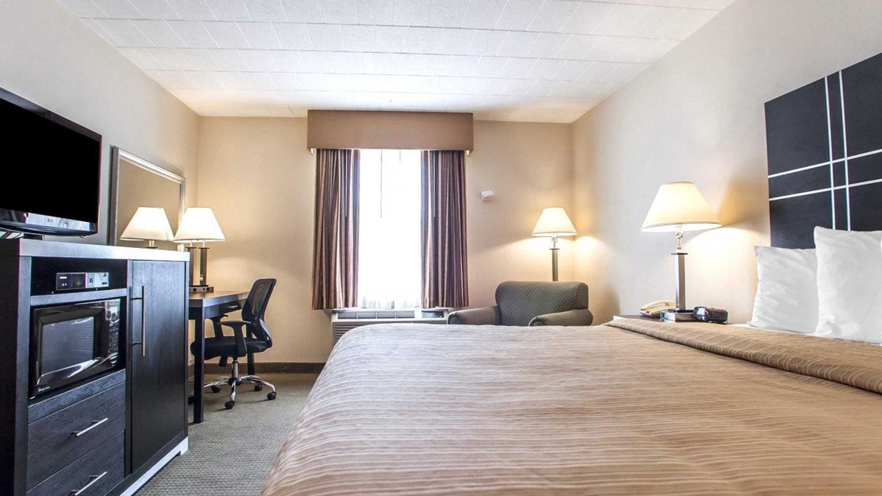 Photo of Bedroom in Ledgewood