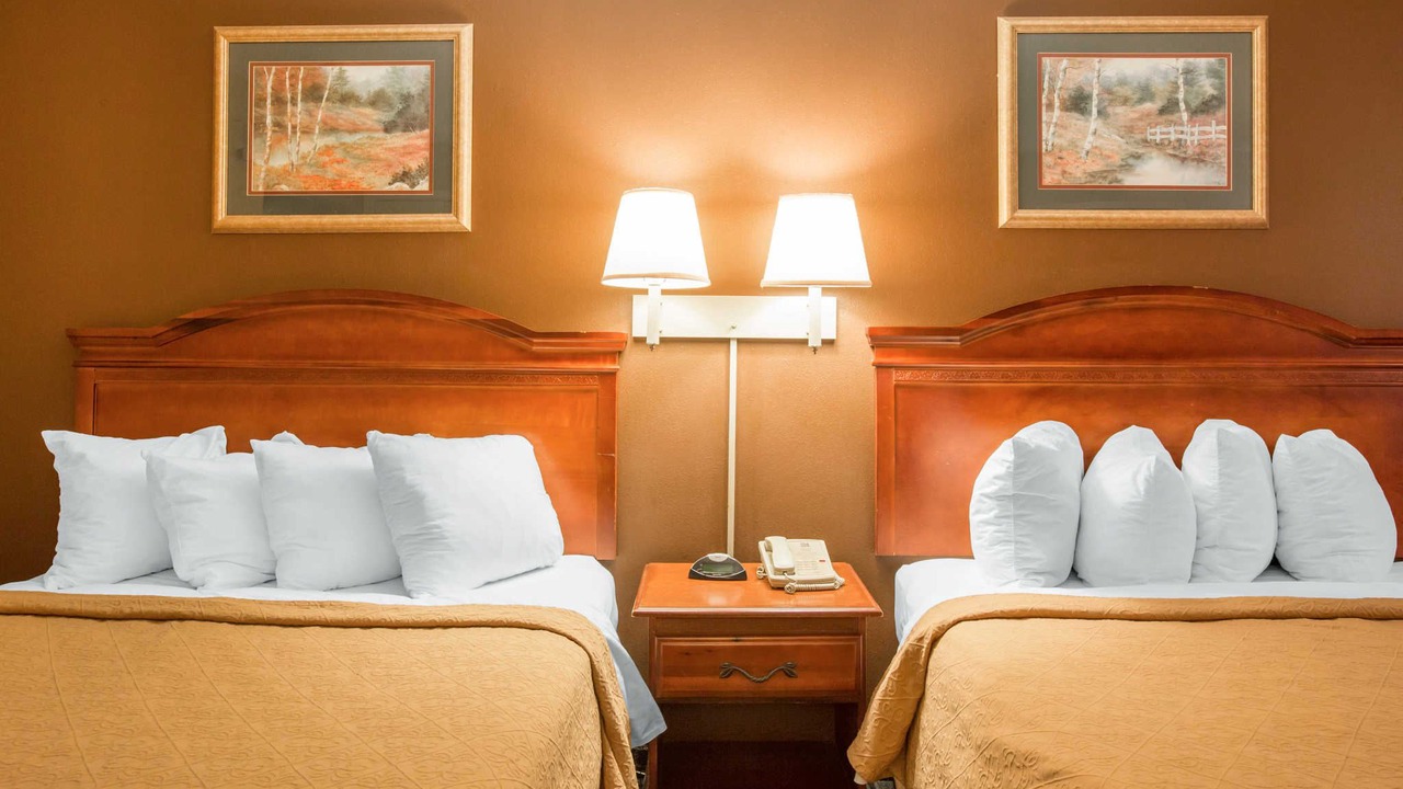 Photo of Bedroom in Perry