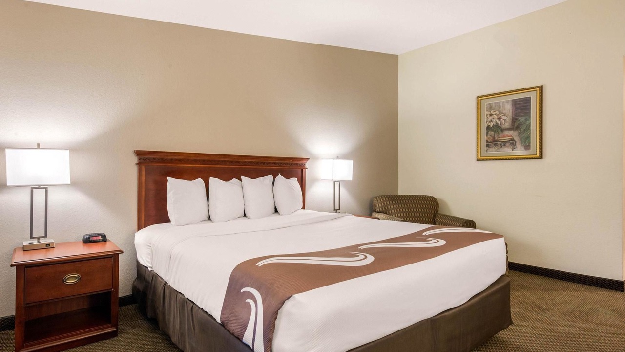 Photo of Bedroom in Tarpon Springs