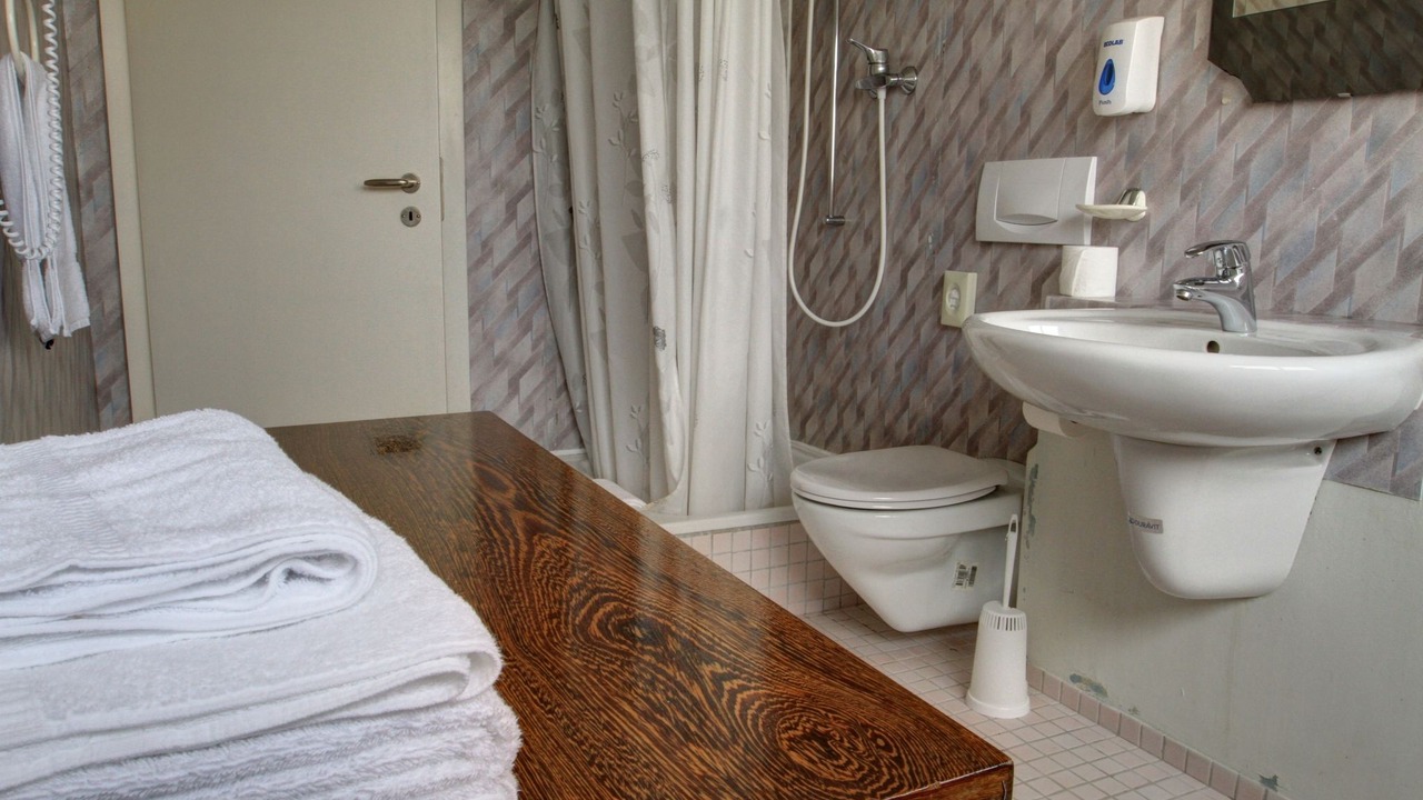 Photo of Bathroom in Clara