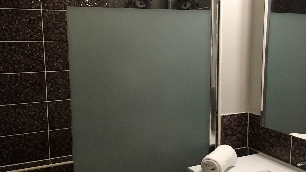 Photo of Bathroom in Peronne