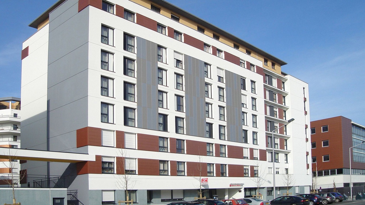 Photo of Buildings in Saint-Serge