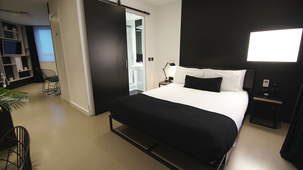 Photo of Bedroom in Hackney Central