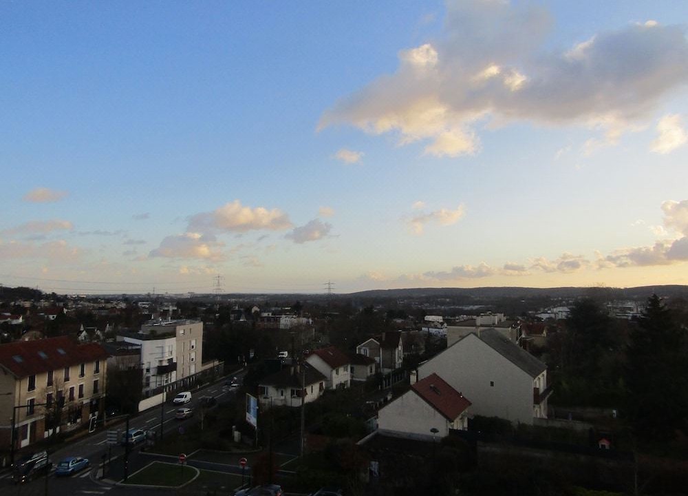 Photo of Others in Palaiseau